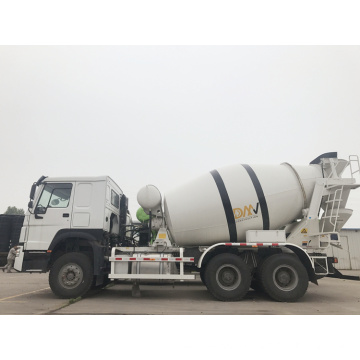 Camion malaxeur à béton Dongfeng 8m3